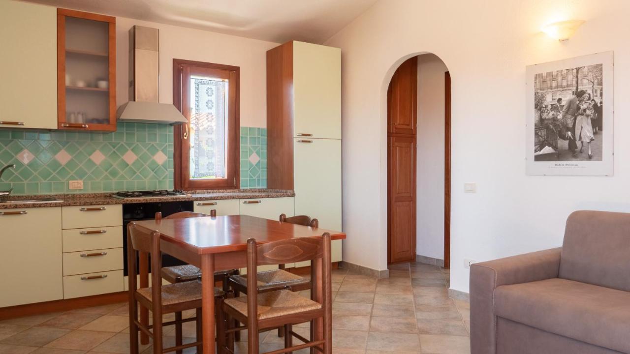Casa Vacanza La Suaredda San Teodoro  Exterior foto