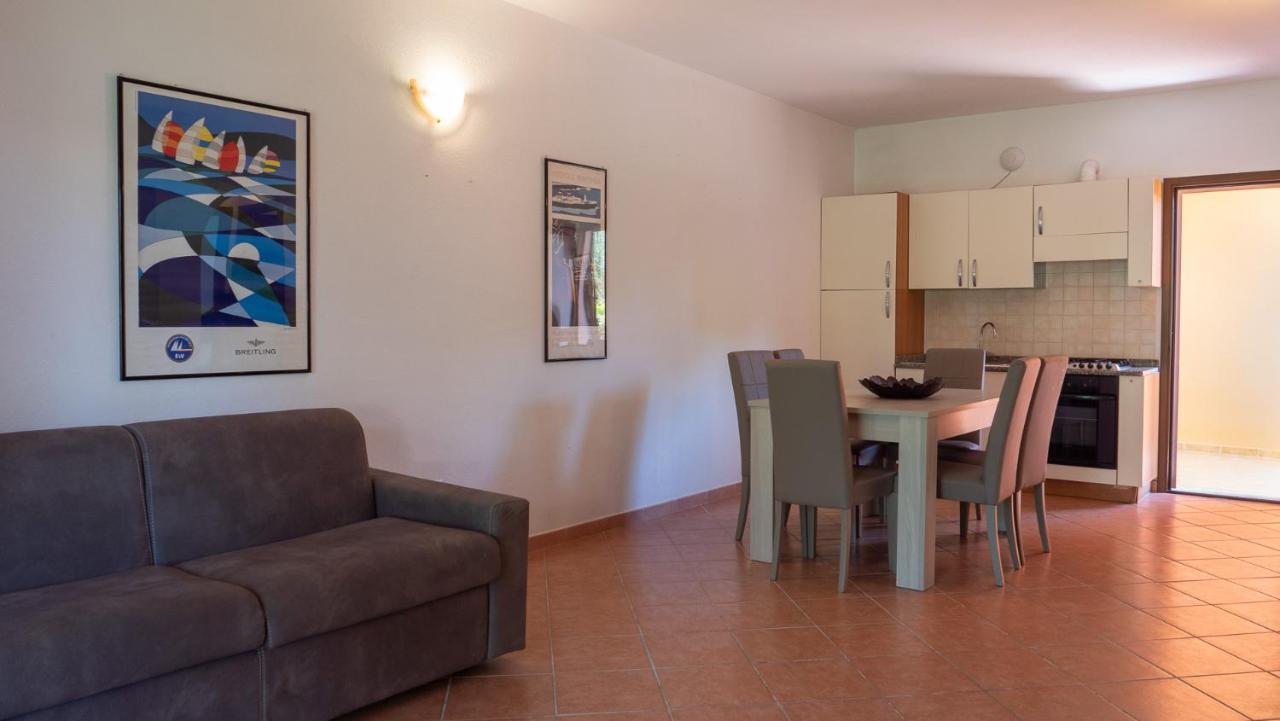 Casa Vacanza La Suaredda San Teodoro  Exterior foto